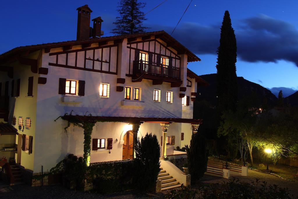 La Villa Du Parc Prades  Exteriör bild