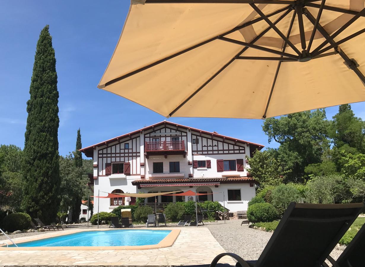 La Villa Du Parc Prades  Rum bild