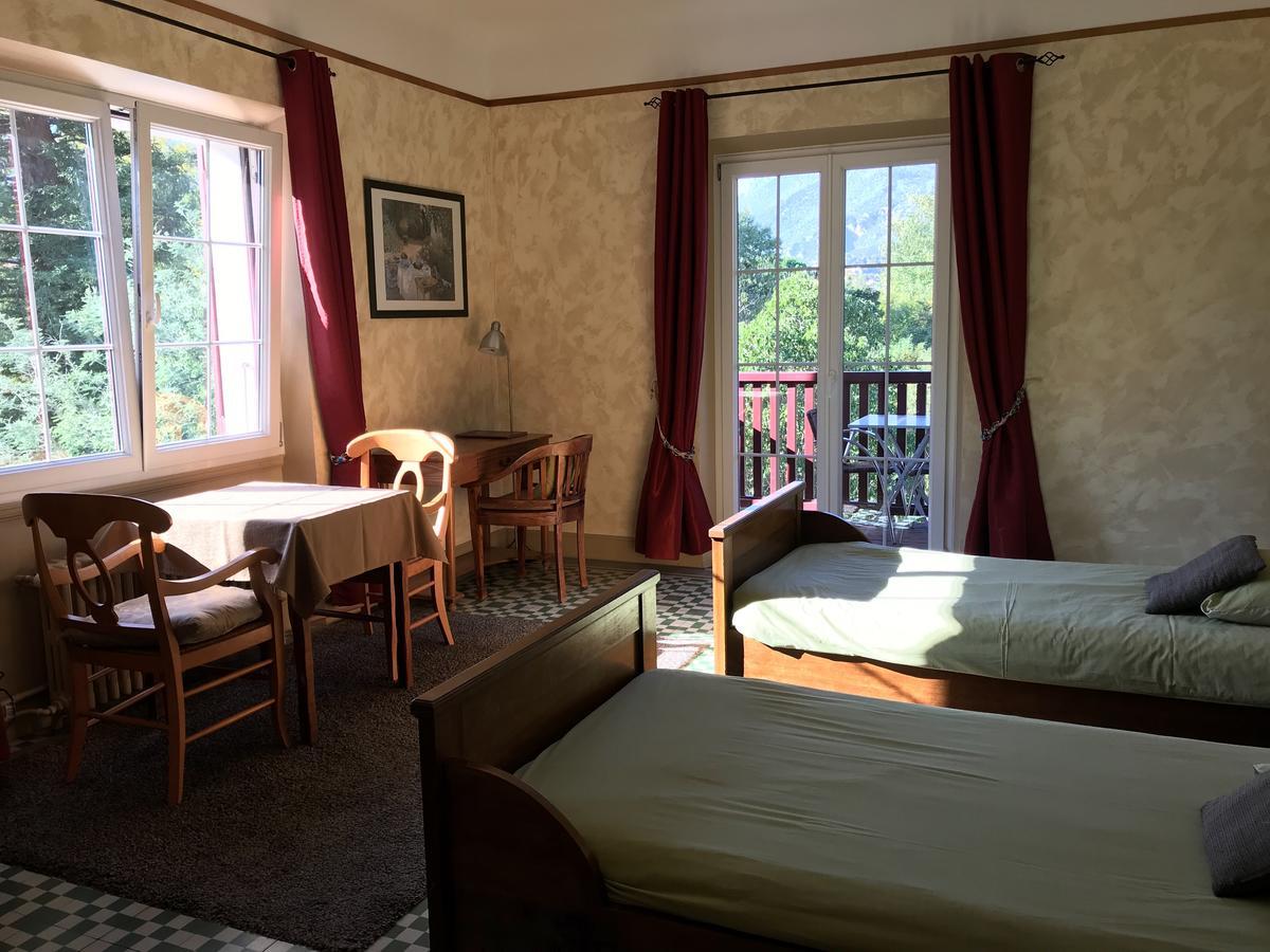 La Villa Du Parc Prades  Rum bild