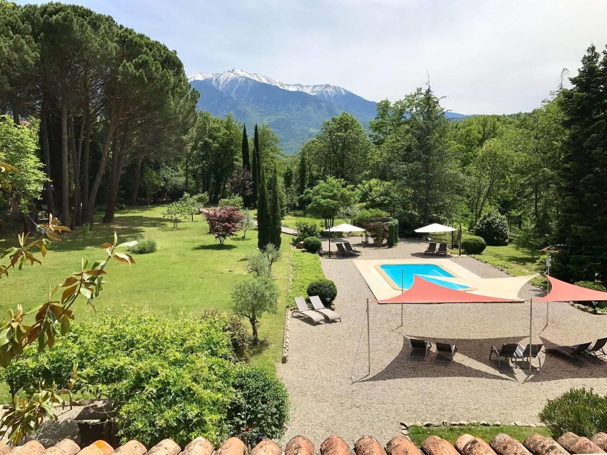 La Villa Du Parc Prades  Exteriör bild