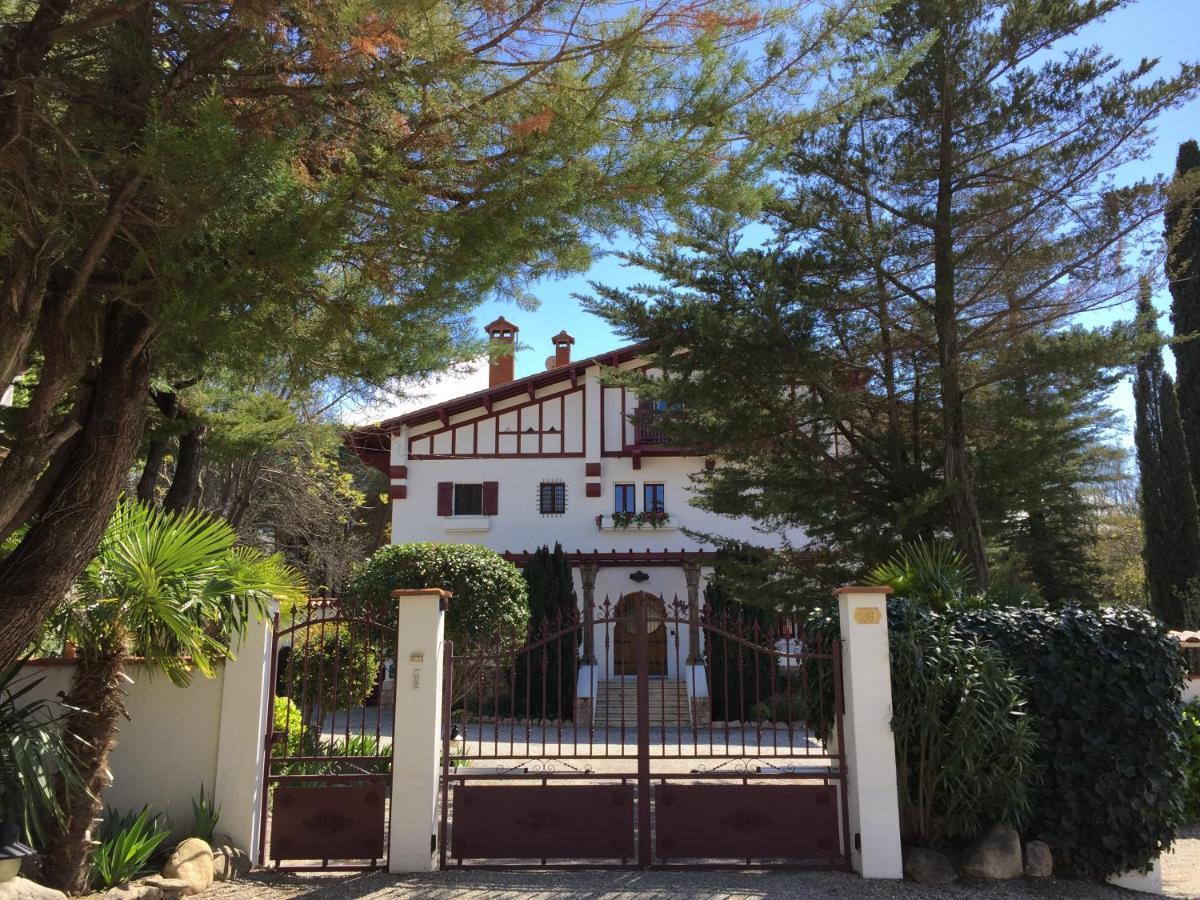La Villa Du Parc Prades  Rum bild